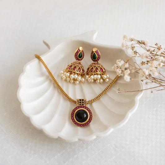 Simple Pendant chain